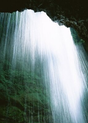Фотообои Водопад в ущелье
